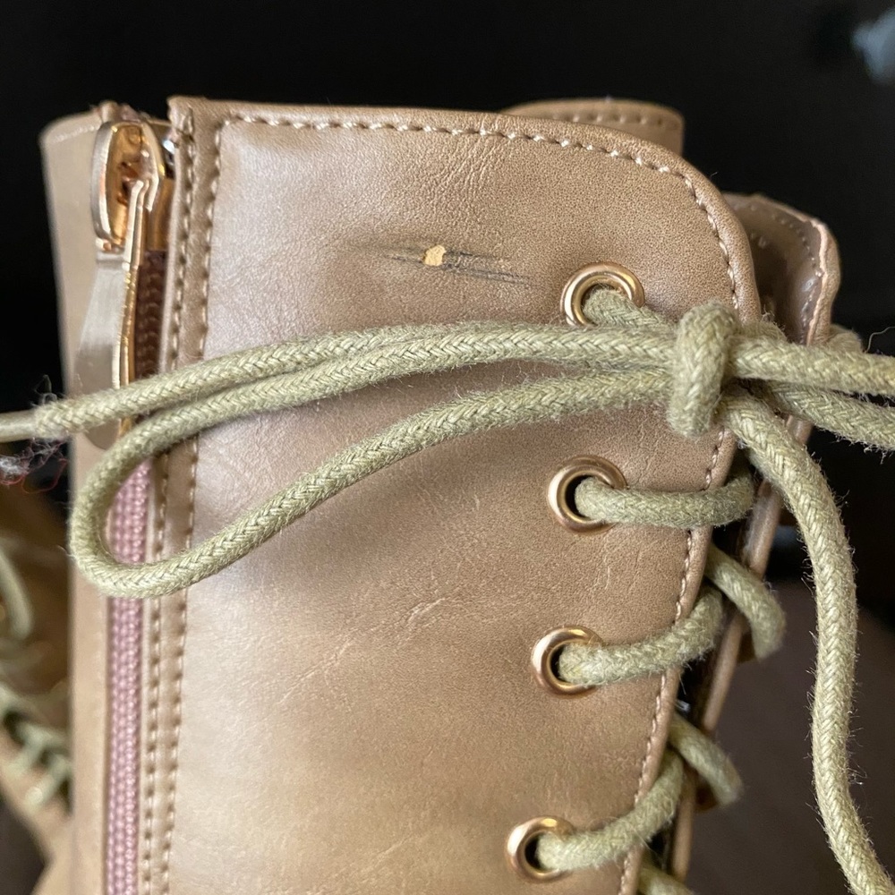 Beige booties - Picture 6 of 7